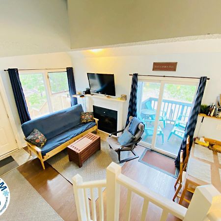 Cozy Studio Loft With 2 Baths Next To Slopes Blue Mountains Exterior photo